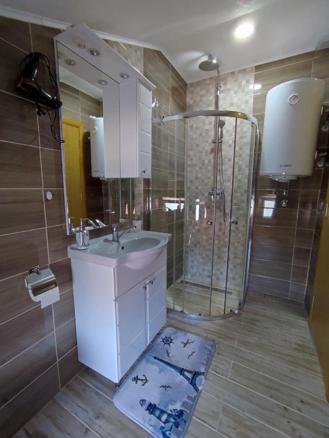 Apartman Toni Gracac  Ngoại thất bức ảnh