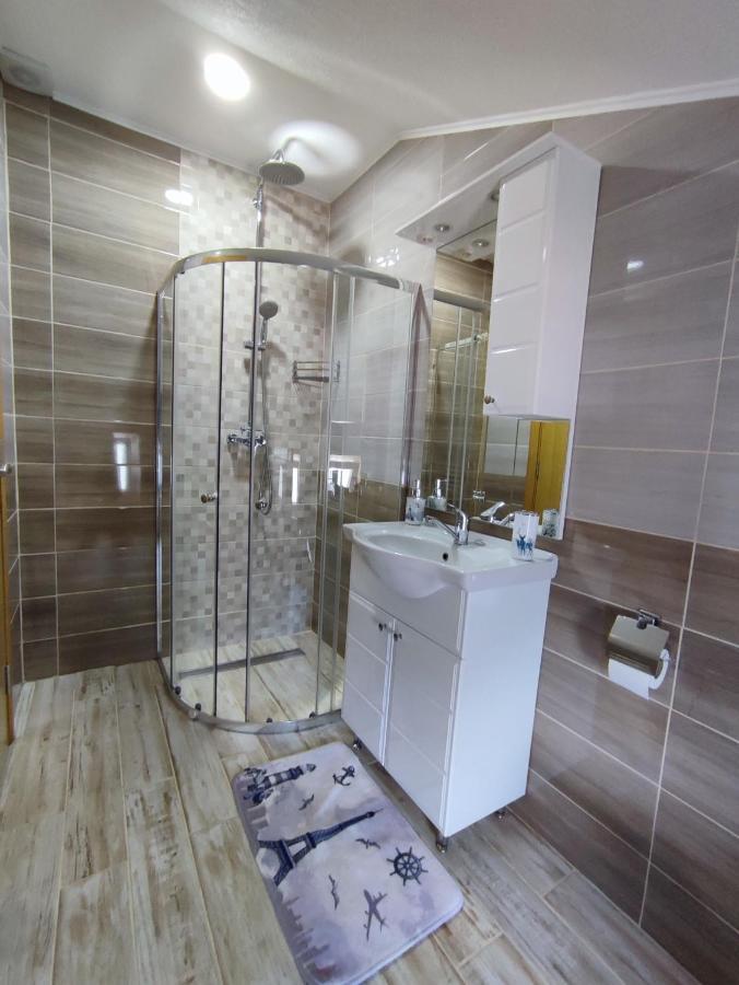 Apartman Toni Gracac  Ngoại thất bức ảnh