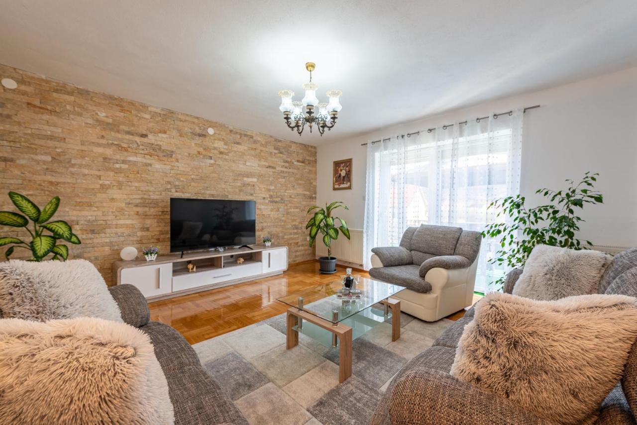 Apartman Toni Gracac  Ngoại thất bức ảnh