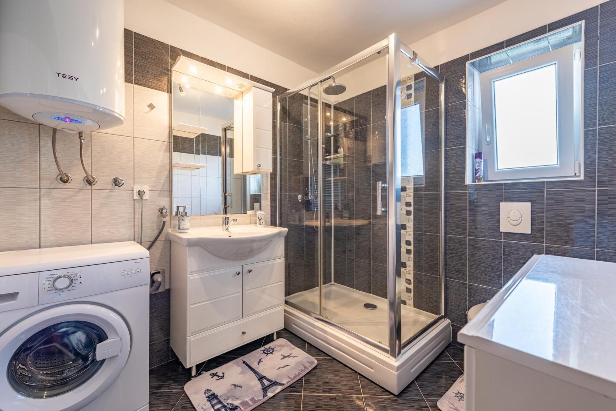 Apartman Toni Gracac  Ngoại thất bức ảnh