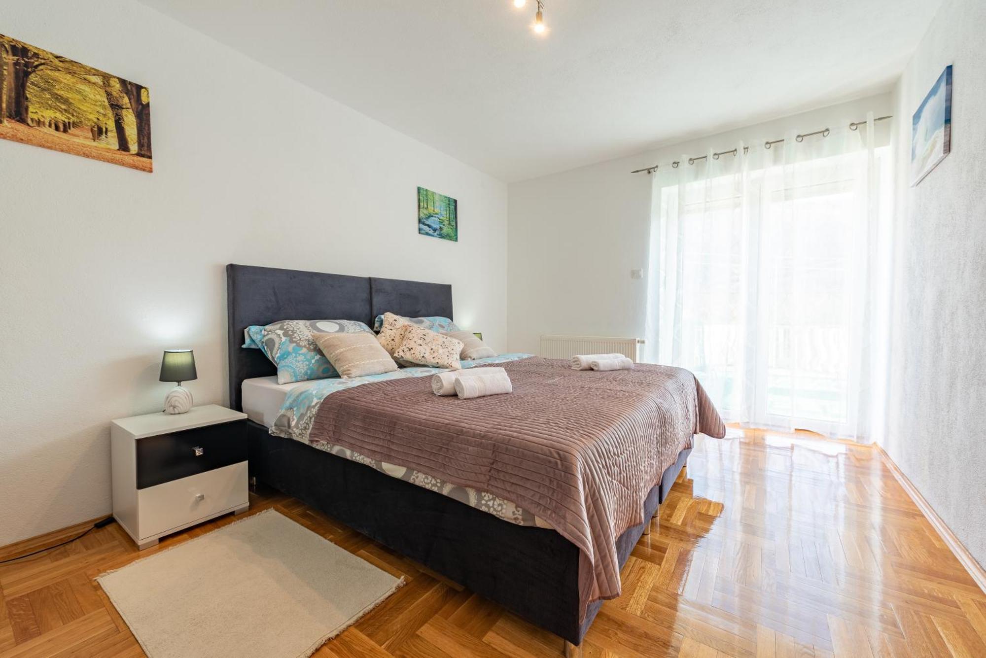 Apartman Toni Gracac  Ngoại thất bức ảnh
